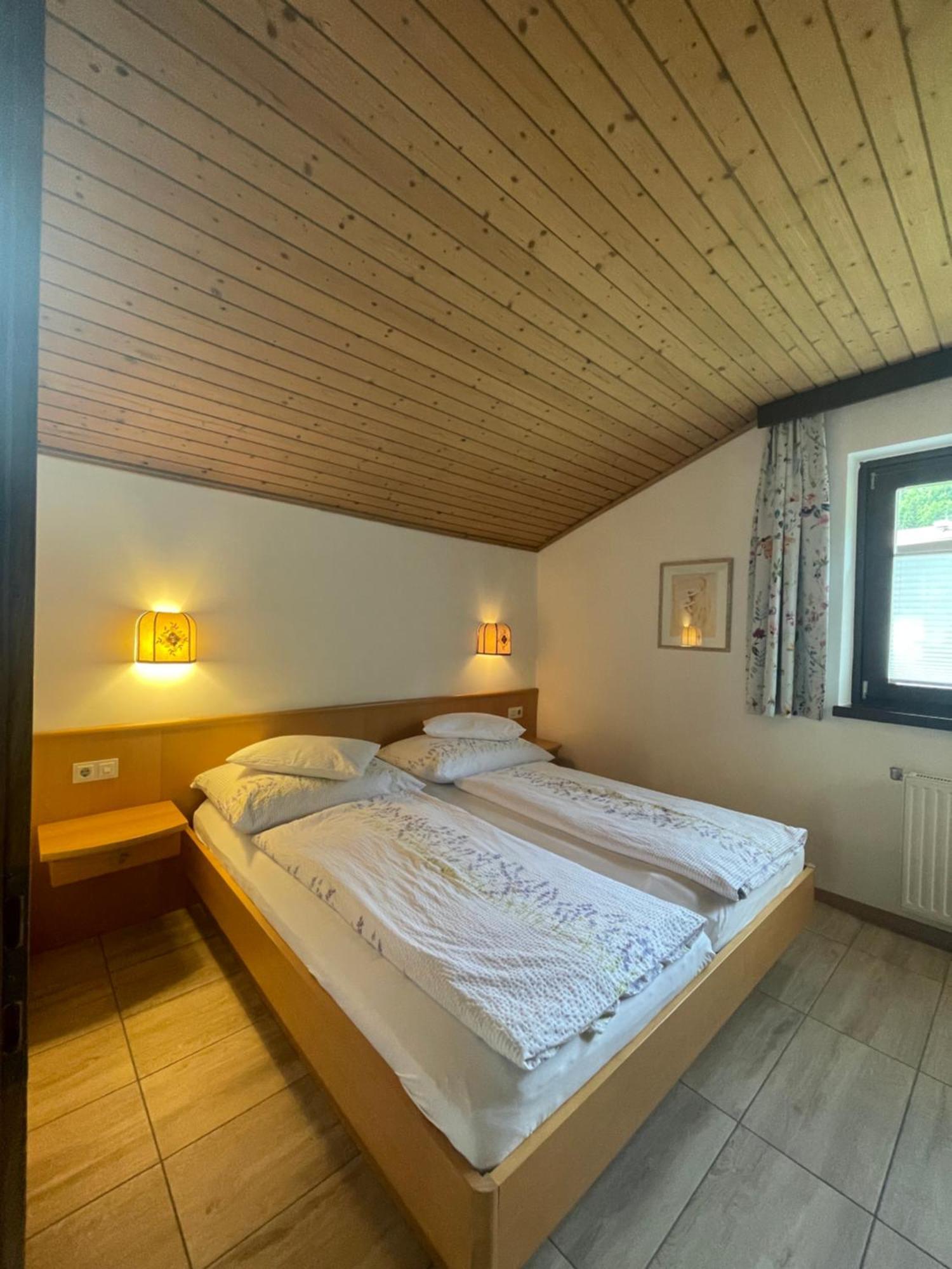 Restaurant-Pension Dorfwirt Bad Kleinkirchheim Eksteriør bilde