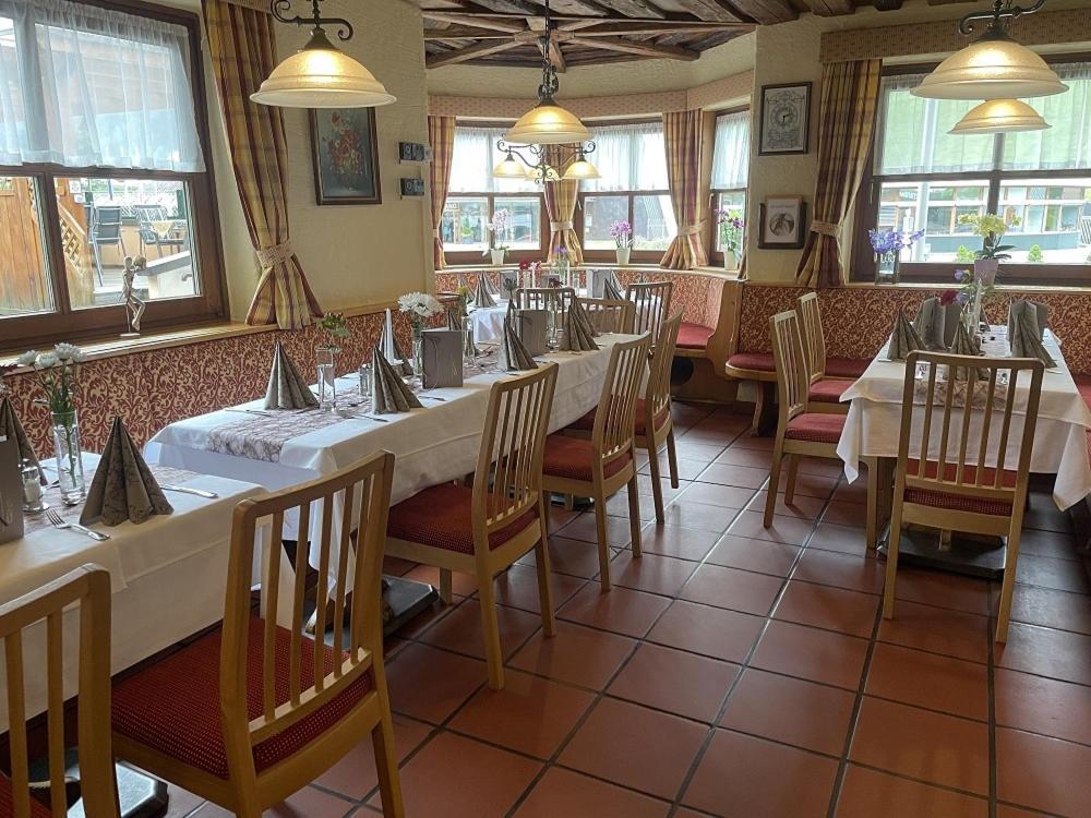 Restaurant-Pension Dorfwirt Bad Kleinkirchheim Eksteriør bilde